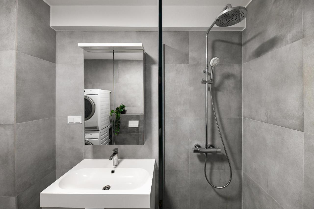 Modern Apartment In A Quiet Area كلوج-نابوكا المظهر الخارجي الصورة